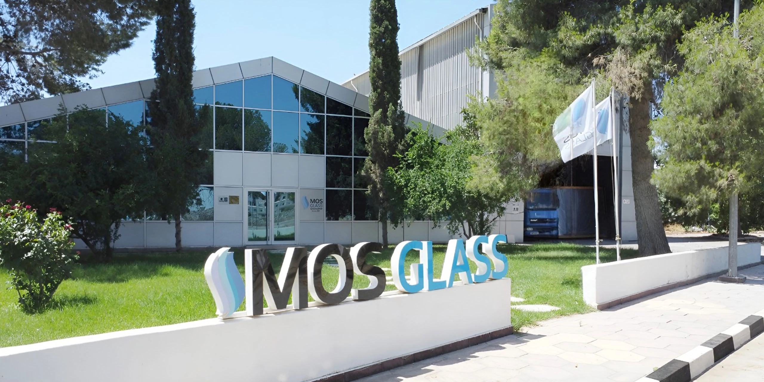 MOS GLASS fabrika girişi